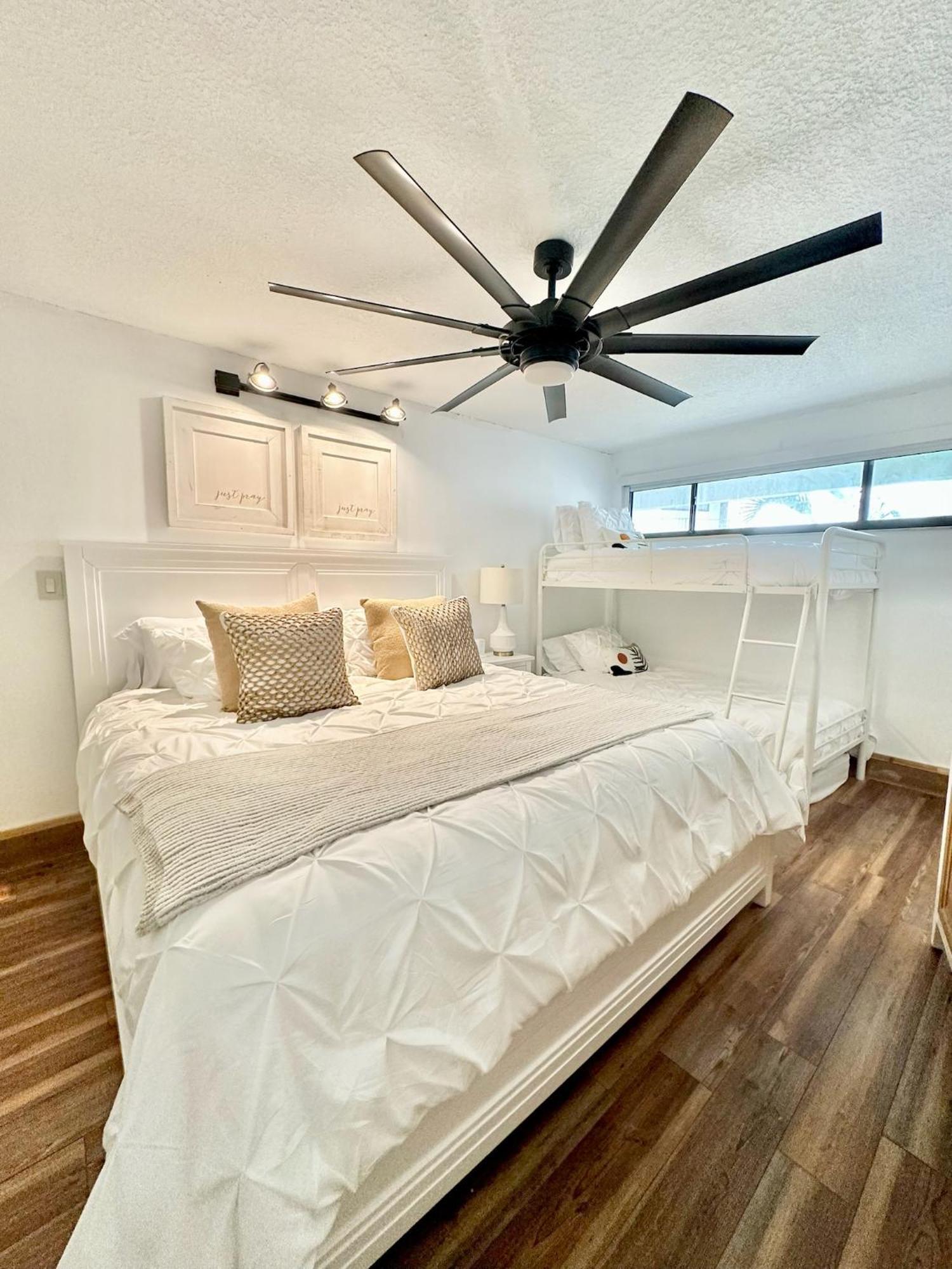 Tower 2 Master Suites, 2 Kings Beds, Marina Key Largo Exterior photo